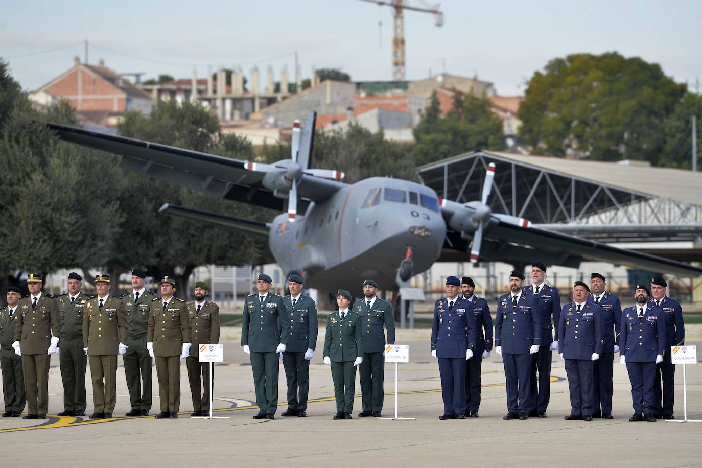 Fotos: 75º aniversario de la Escuela Militar de Paracaidismo Méndez Parada, en imágenes