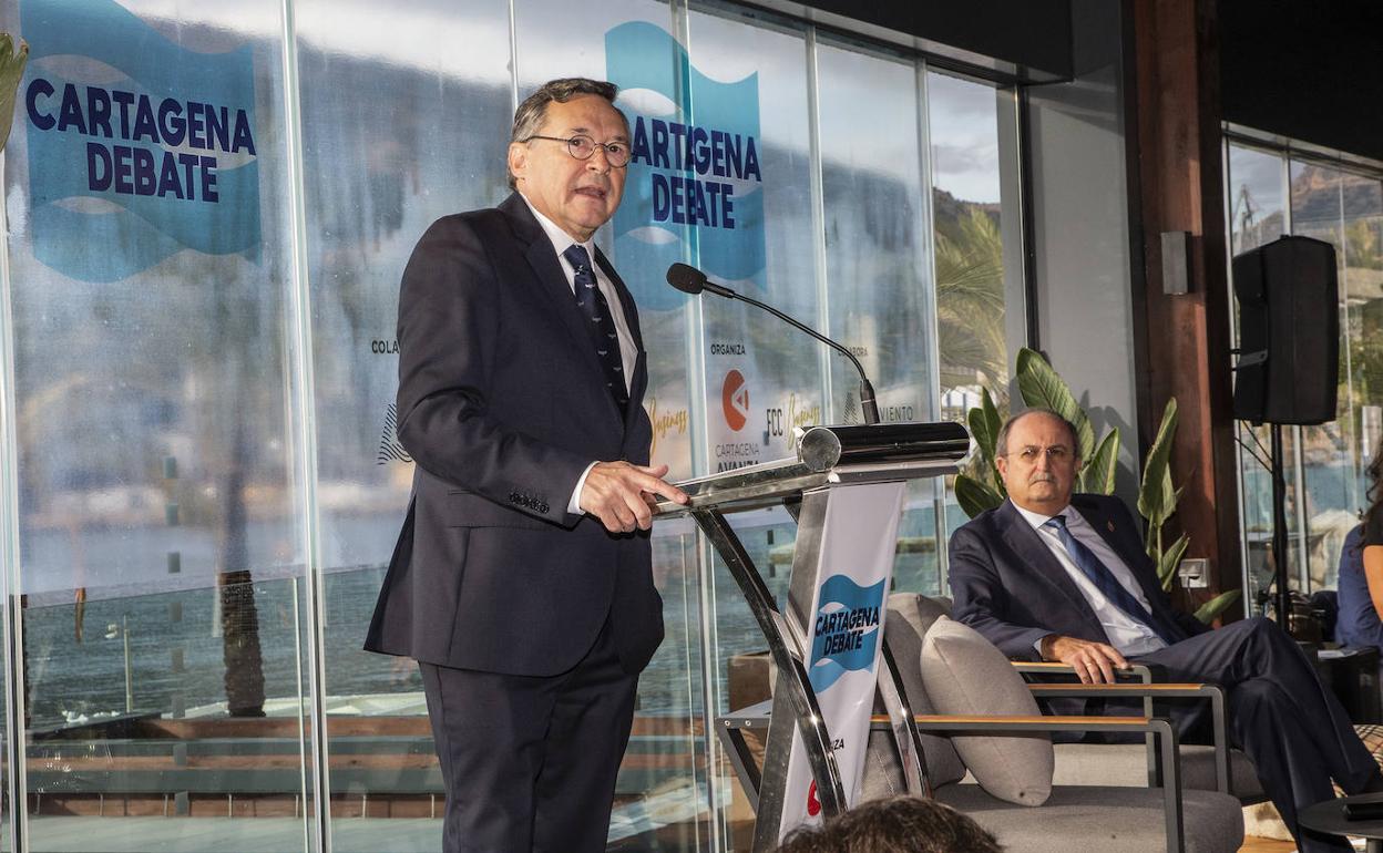 Ángel Simón, durante su intervención en el foro Cartagena Debate. 