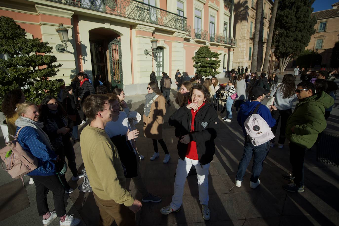 Fotos: Los &#039;erasmus&#039; visitan el Consistorio, en imágenes