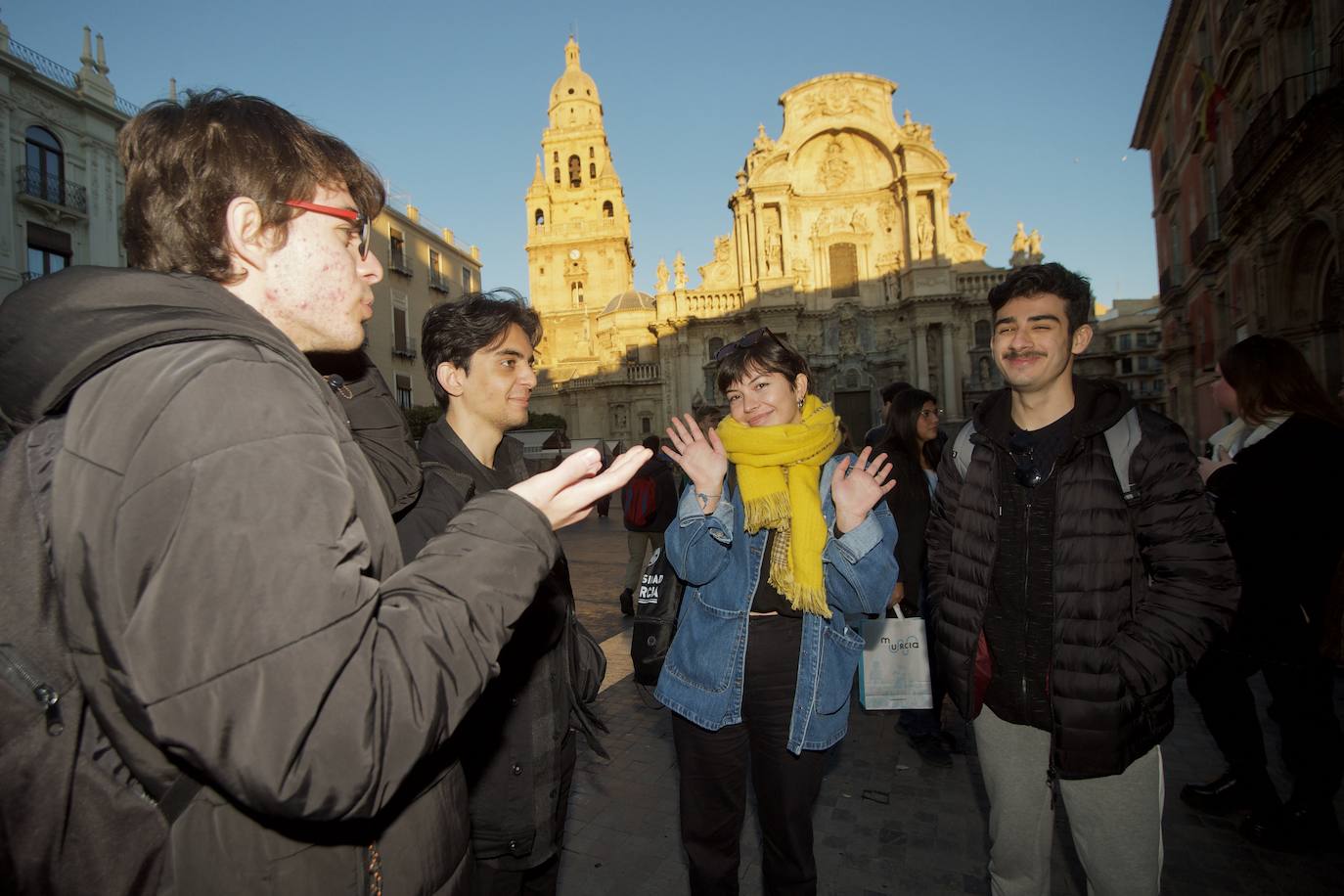 Fotos: Los &#039;erasmus&#039; visitan el Consistorio, en imágenes