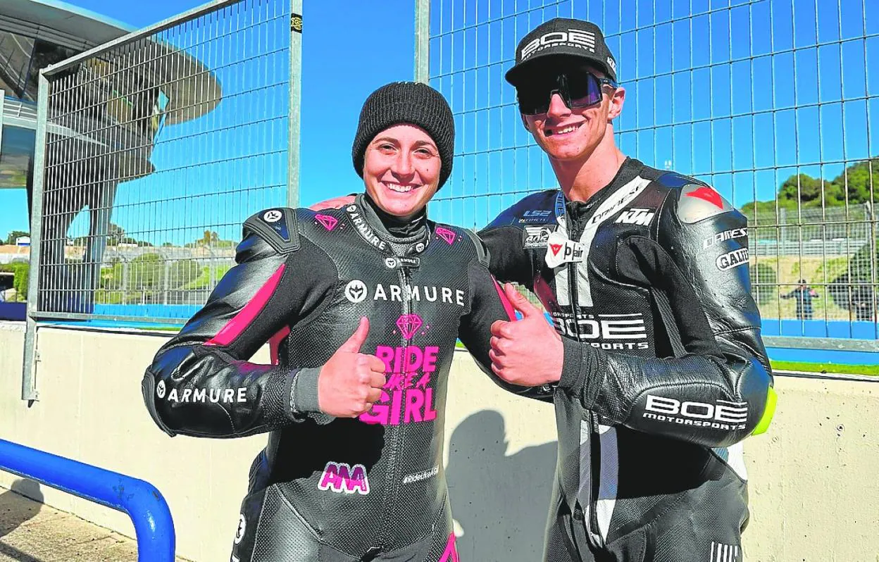 Ana Carrasco junto a su compañero David Muñoz, el pasado jueves en Jerez. 