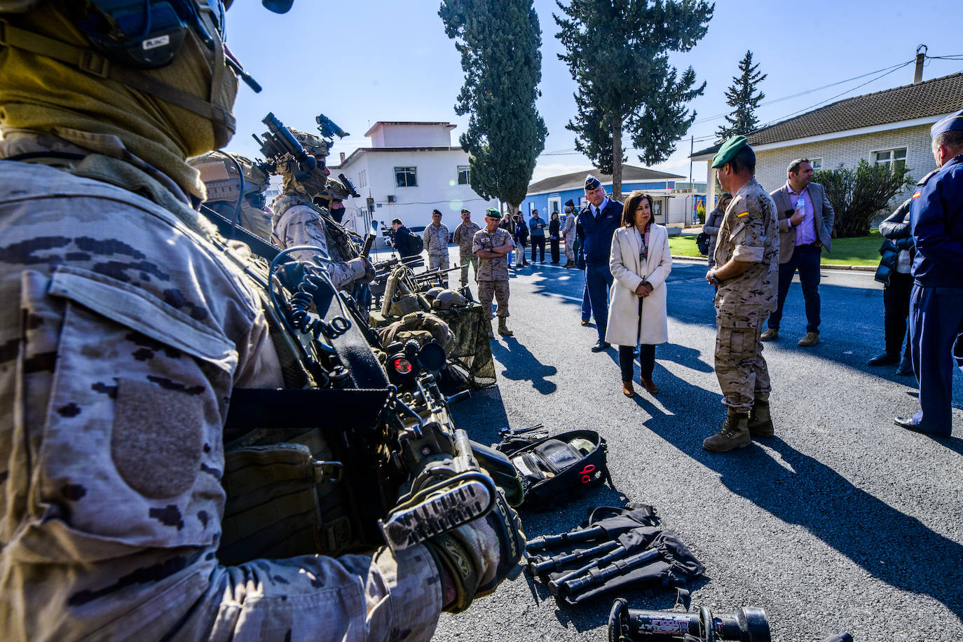 Fotos: La visita de la ministra Robles a la base aérea de Alcantarilla, en imágenes