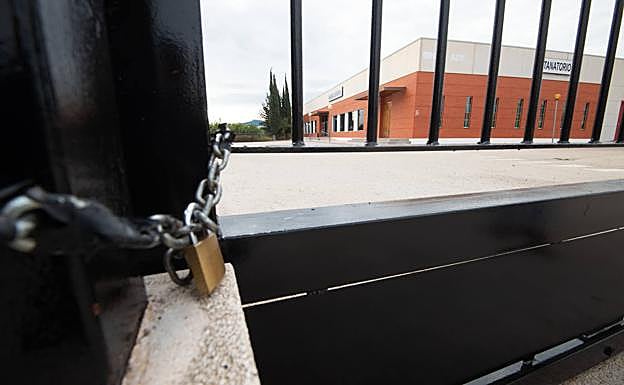 El tanatorio de Santomera lleva cerrado desde diciembre. 