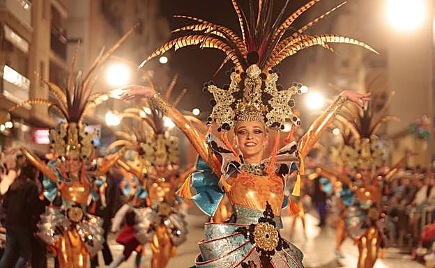 Desfile de Carnaval en Águilas, en una edición anterior. 