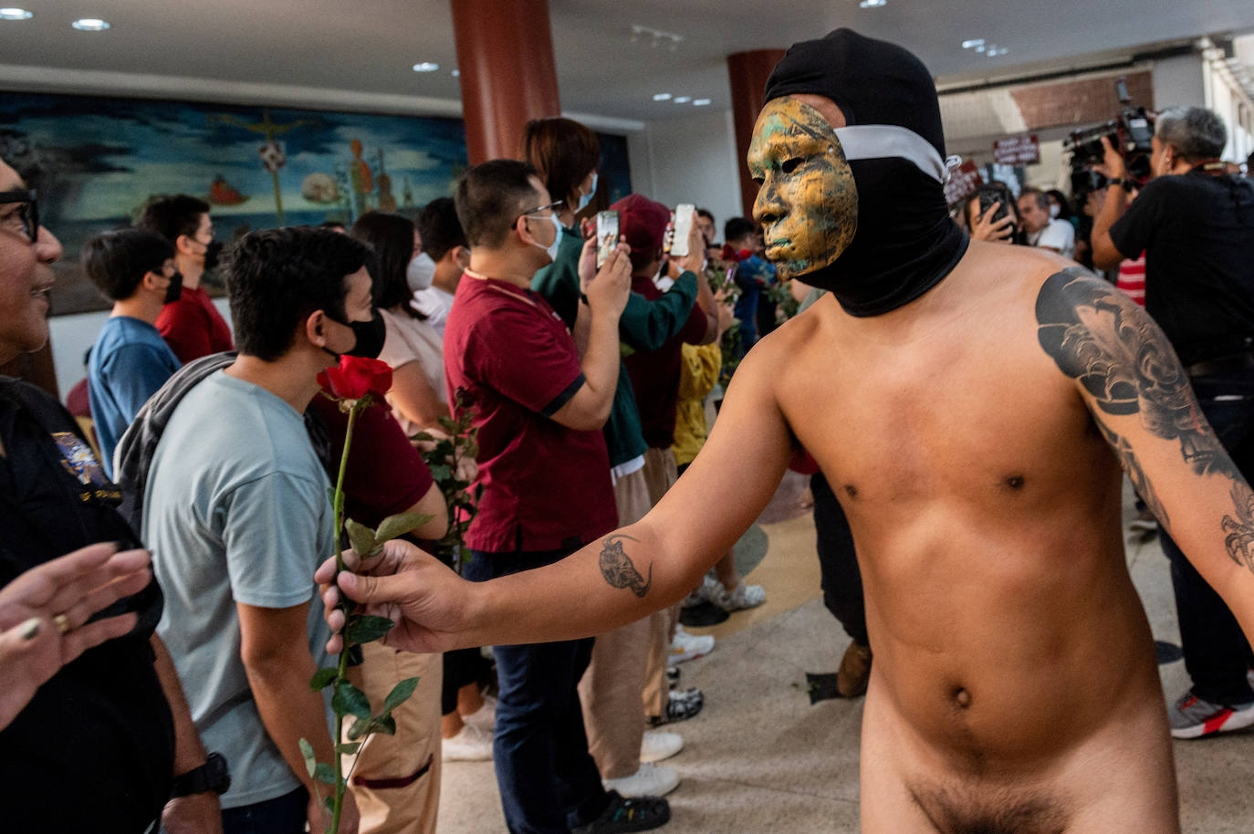 Fotos: Desnudo simbólico en Filipinas