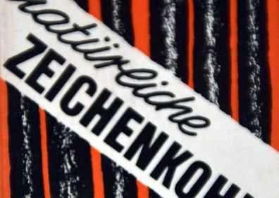 Imagen secundaria 1 - El director del Museo Gaya, Rafael Fuster, en la sala dedicada al 'Gabinete de curiosidades'. 