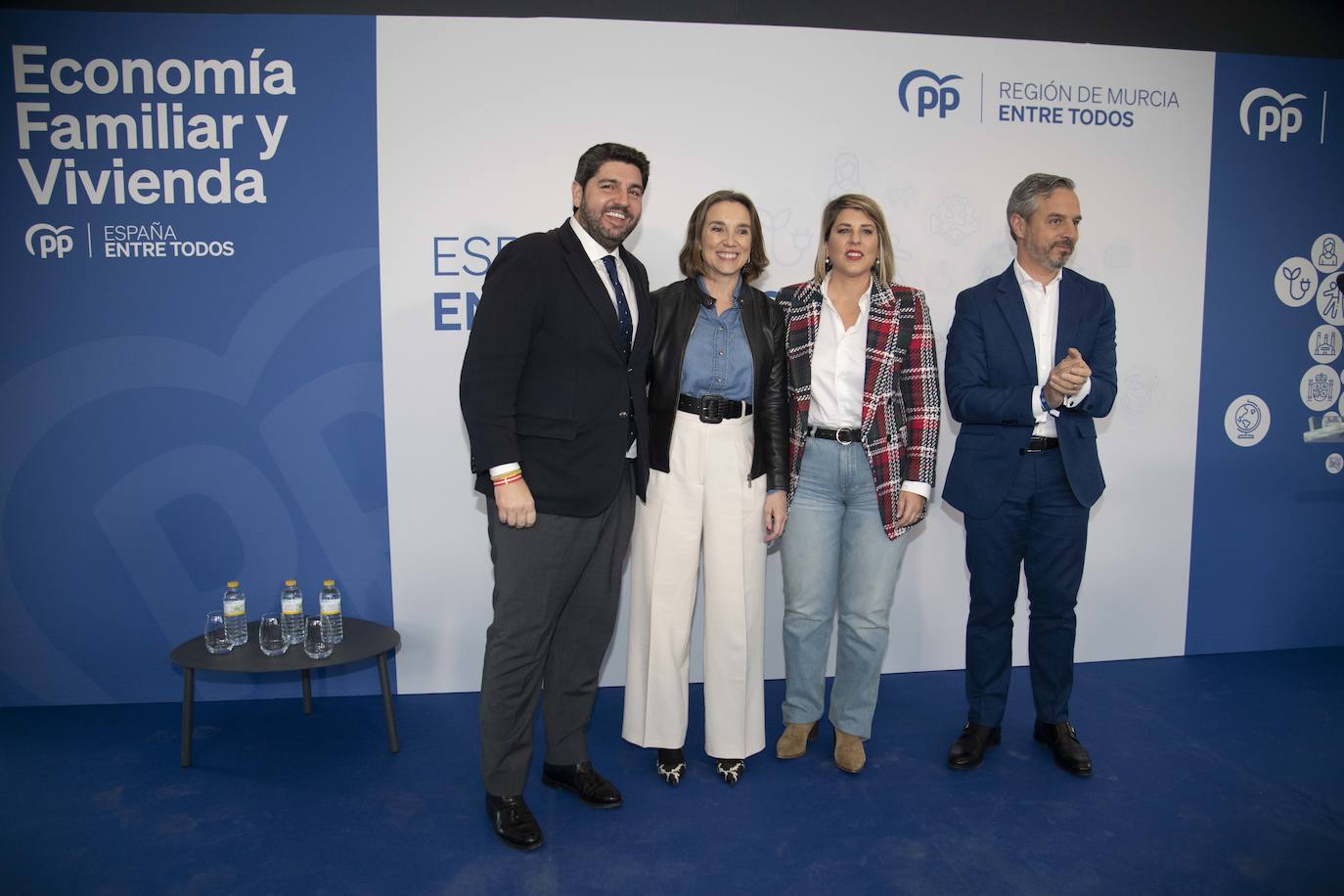 Fotos: El acto del PP &#039;Economía Familiar y Vivienda&#039; celebrado en Cartagena, en imágenes