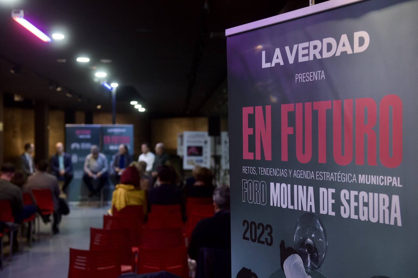 Fotos: Primer foro del ciclo &#039;En futuro&#039; en Molina