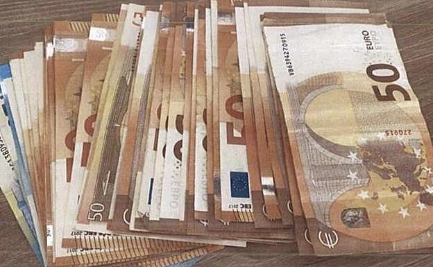 Imagen del sumario del recuento del pago de comisiones de la trama en Gran Canaria en marzo de 2021