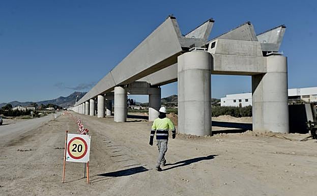 Vídeo. Obras en el viaducto de Tercia, este miércoles.