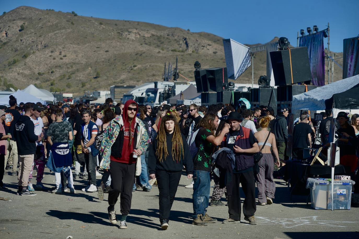 La &#039;rave&#039; de Fuente Álamo, en imágenes