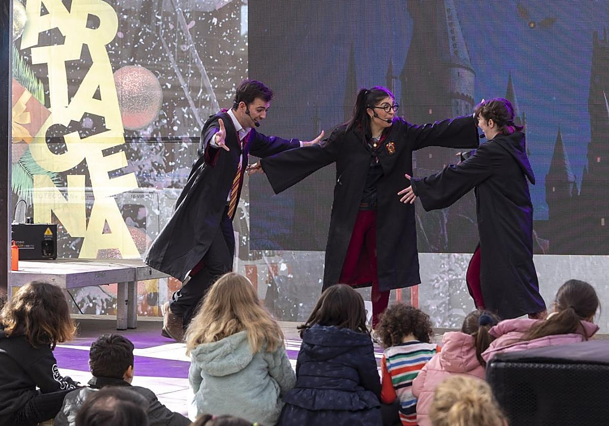 Magia en la plaza de España de Cartagena