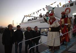 Los Reyes Magos desembarcan en Torrevieja, en una foto de archivo.