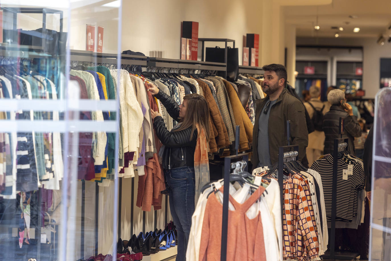 Los comercios de Cartagena adelantan sus rebajas