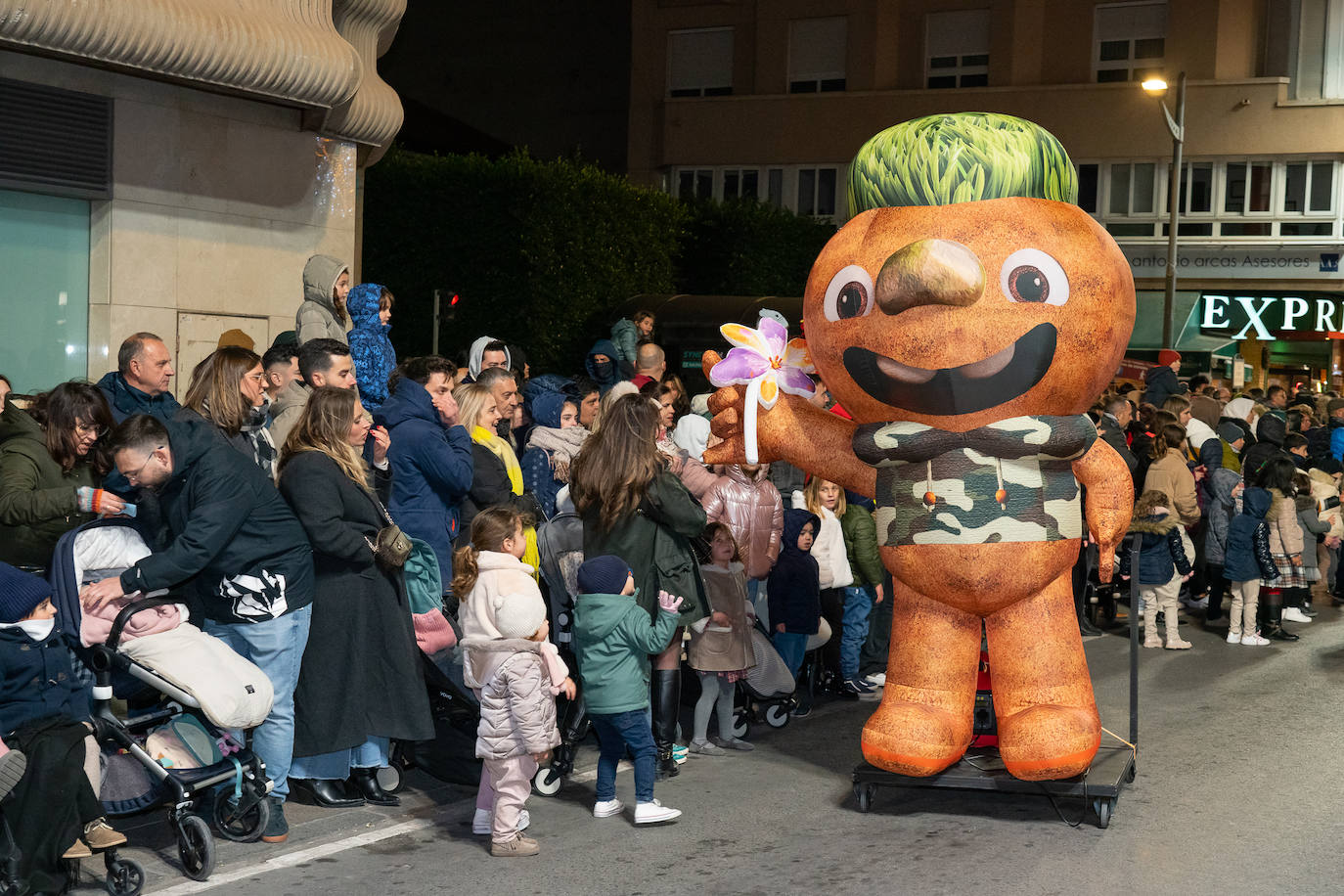 La cabalgata de los Reyes Magos de Lorca, en imágenes