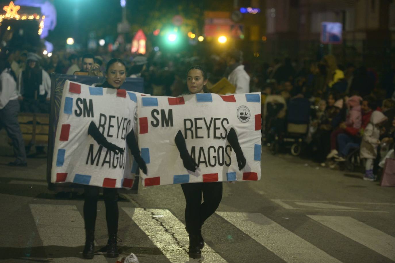 La cabalgata de los Reyes Magos de Murcia, en imágenes