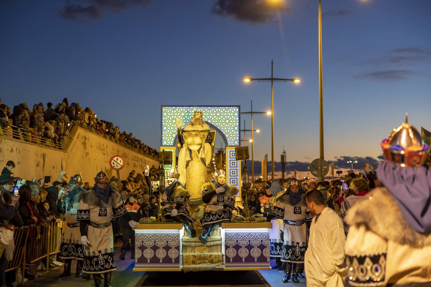 La cabalgata de Reyes Magos de Torrevieja, en imágenes