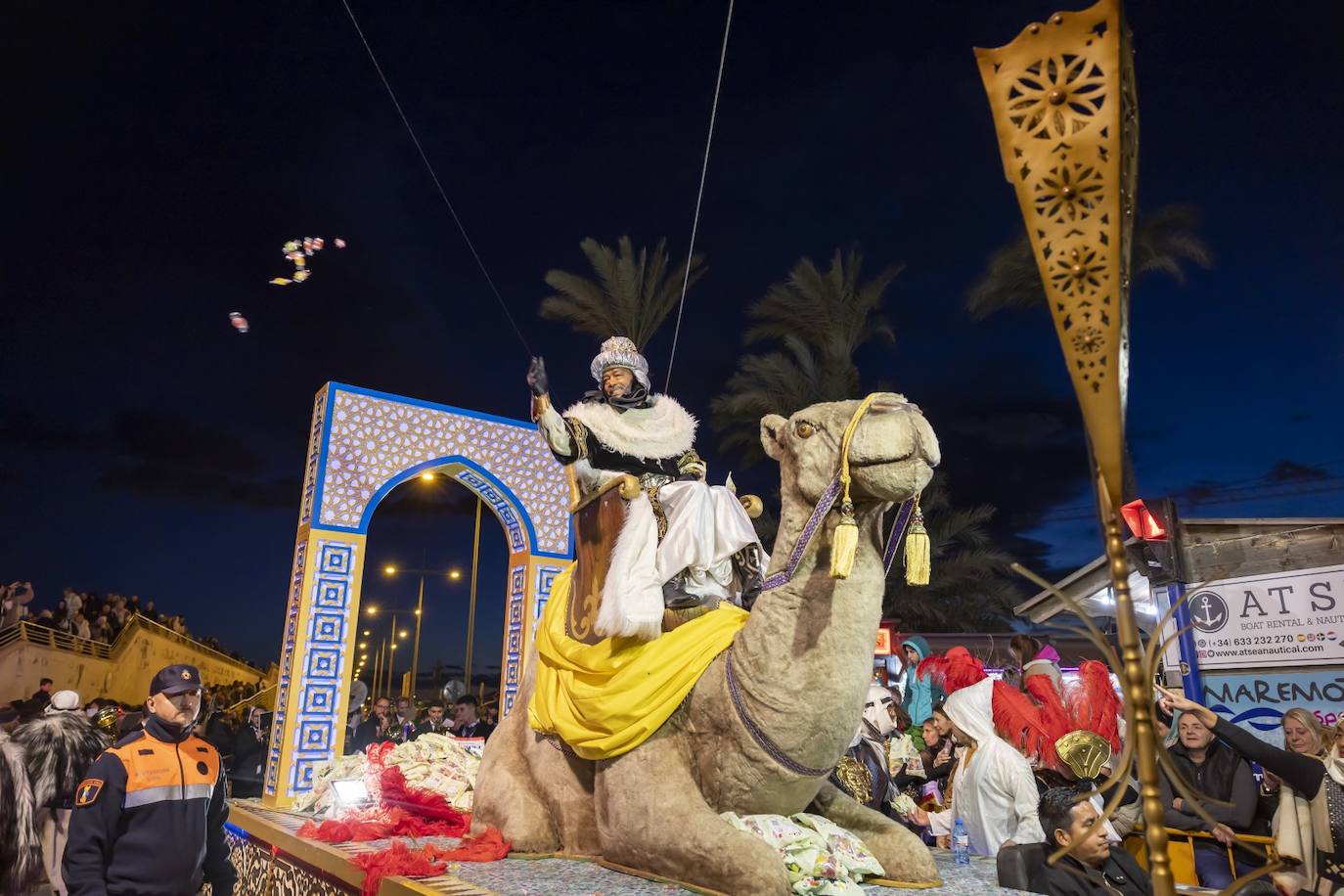 La cabalgata de Reyes Magos de Torrevieja, en imágenes