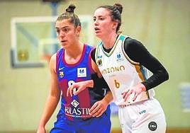 La azulgrana Paula Estebas y Aina Ayuso.