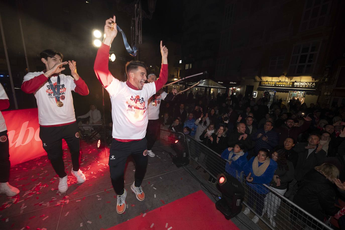 La celebración de la victoria del Jimbee en la Supercopa, en imágenes