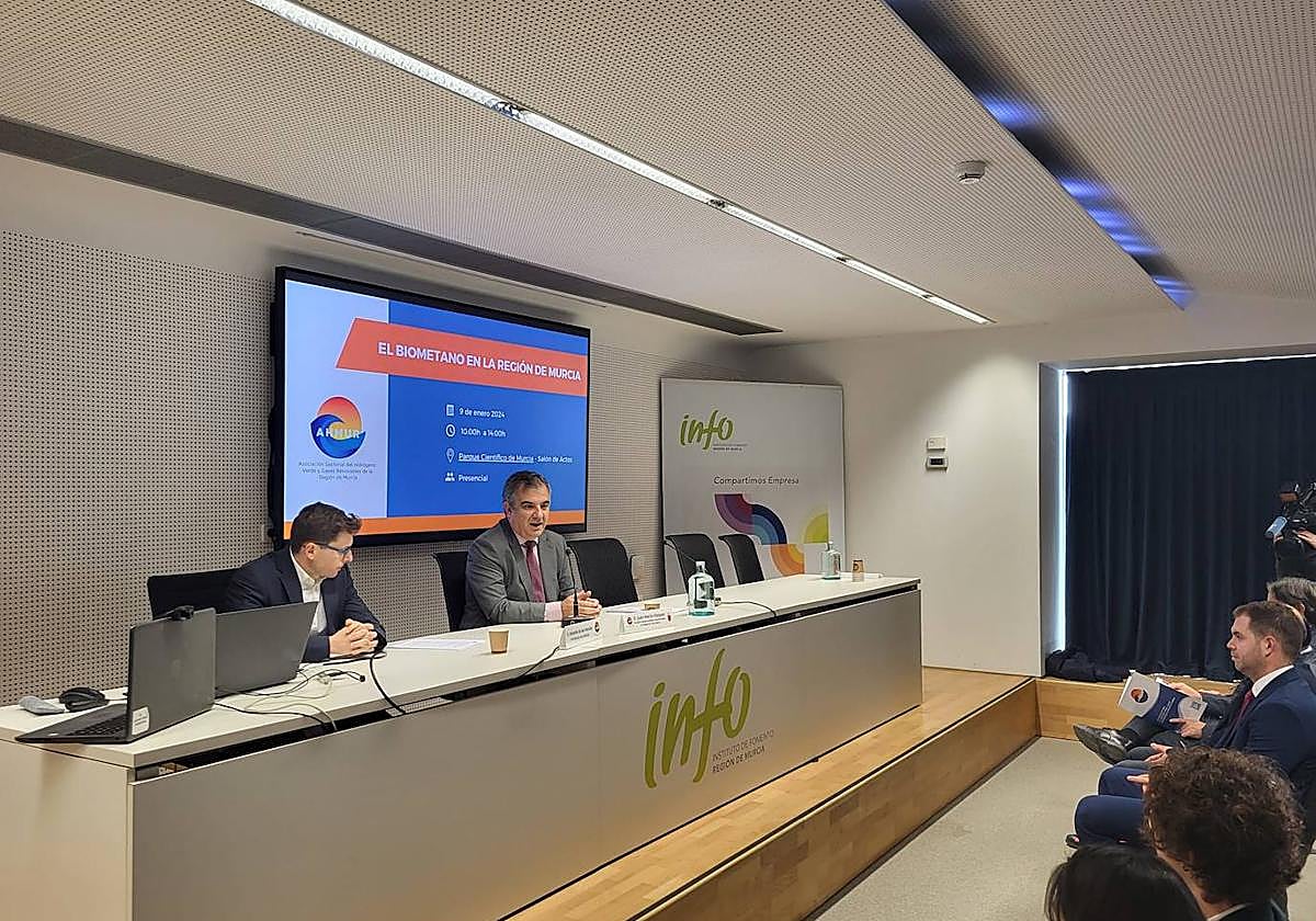 El consejero de Medio Ambiente, Juan María Vázquez en la jornada 'El biometano en la Región de Murcia'.