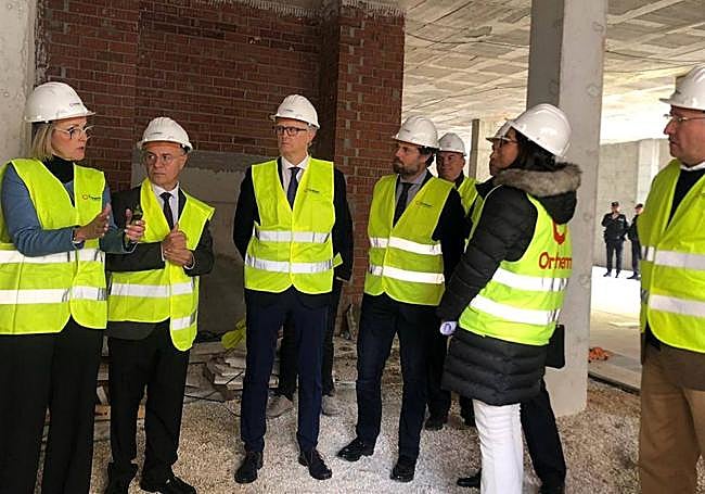 Visita del consejero de Salud a las obras del nuevo centro de salud de Abanilla.