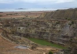 Panorámica del vertedero Los Blancos en una imagen de archivo.