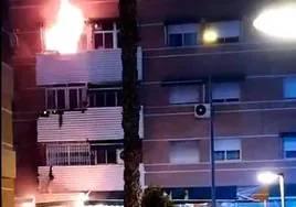 Incendio en una vivienda de Puente Tocinos.
