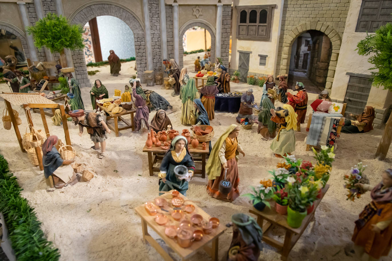 Las imágenes del belén del convento de franciscanos de Orihuela