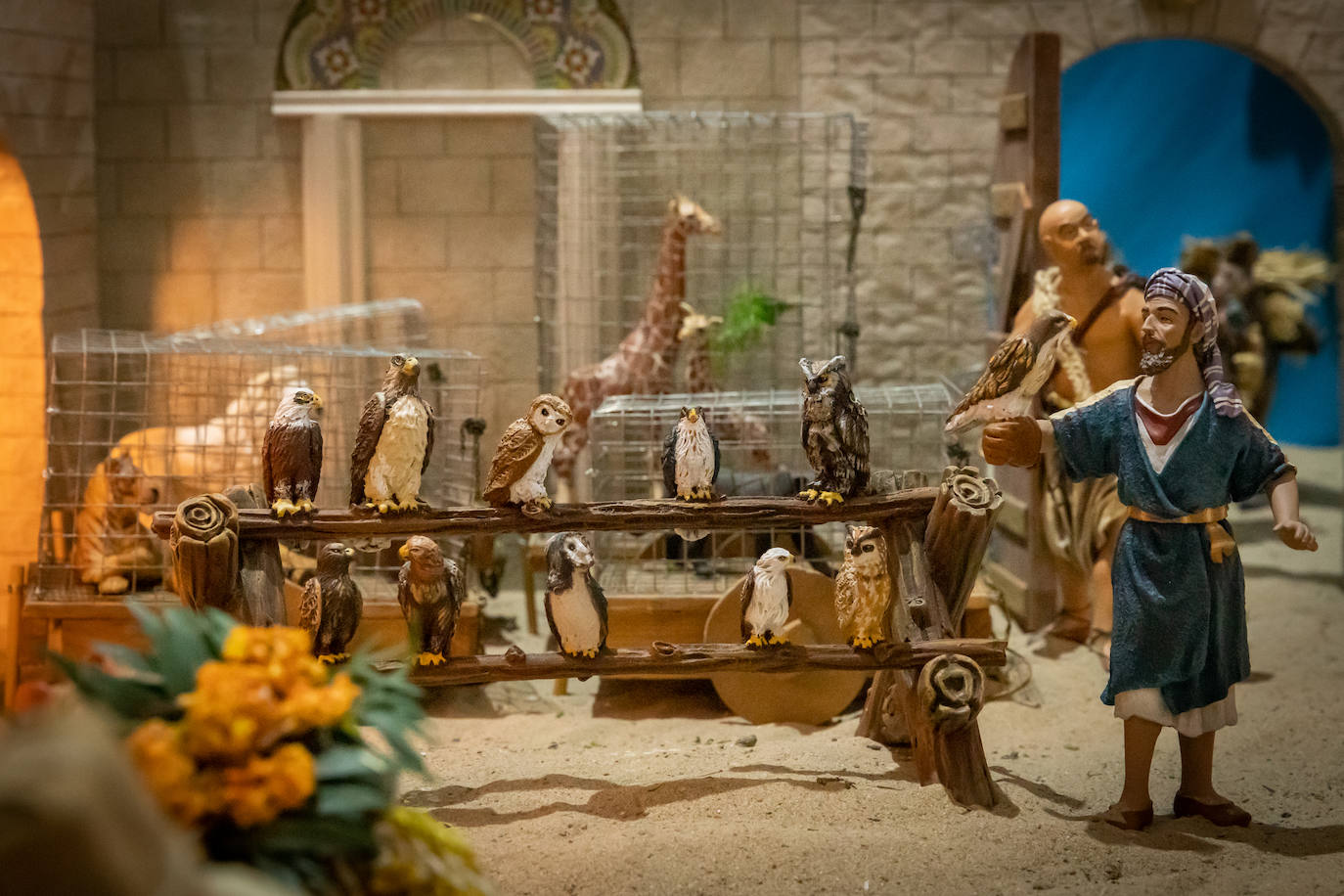 Las imágenes del belén del convento de franciscanos de Orihuela