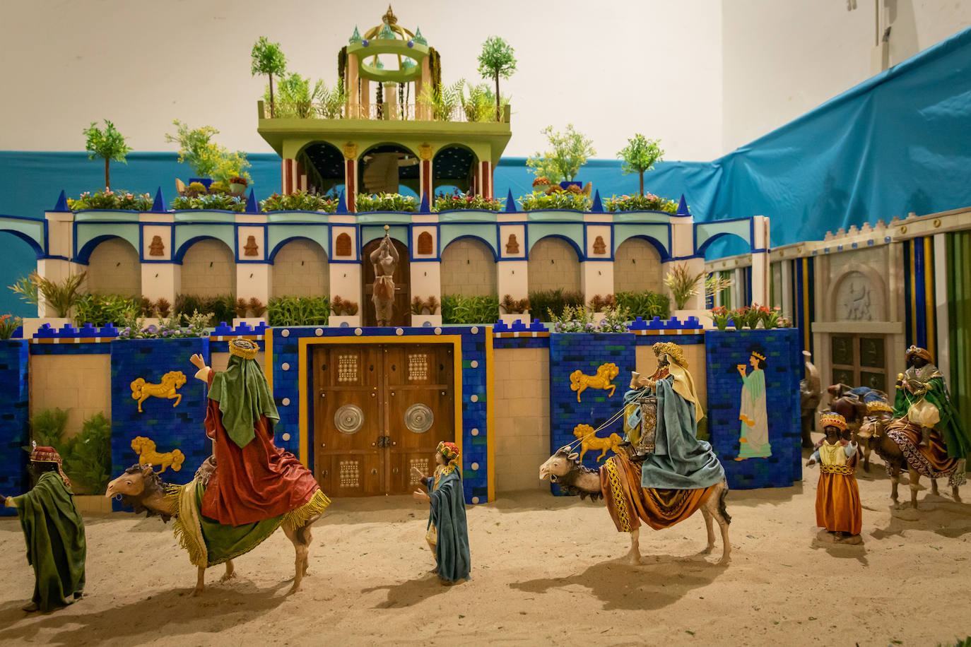 Las imágenes del belén del convento de franciscanos de Orihuela