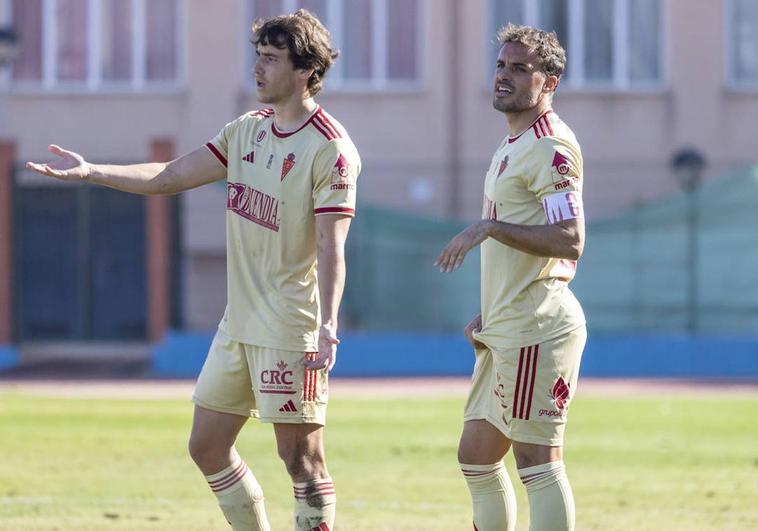 Marc Baró y Pedro León, en el partido contra el Melilla.