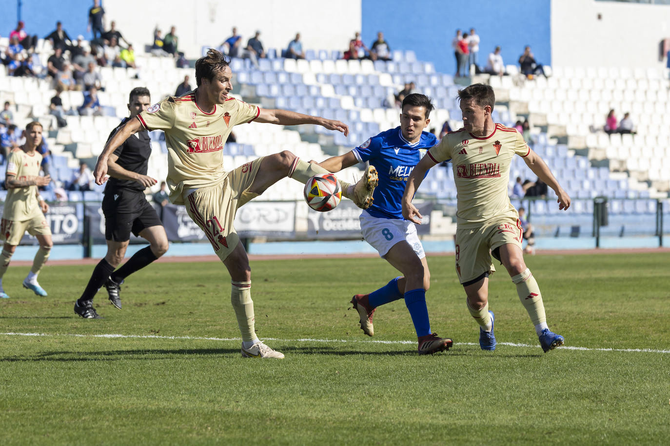 Las imágenes del partido entre el Melilla y el Real Murcia