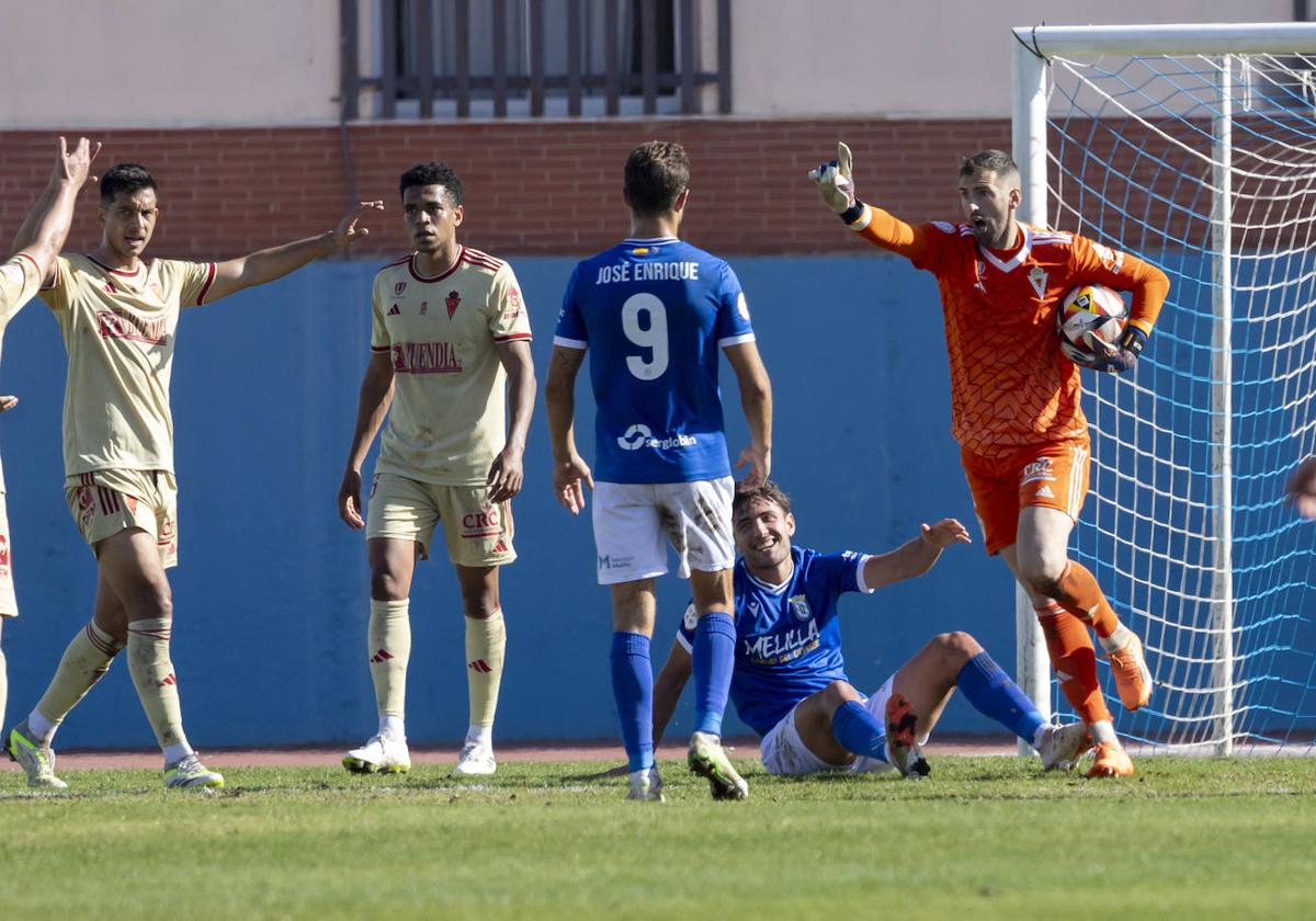 Las imágenes del partido entre el Melilla y el Real Murcia