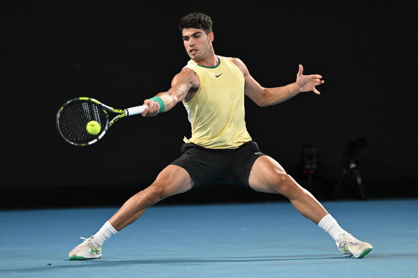 La victoria de Carlos Alcaraz ante Richard Gasquet en el Abierto de Australia, en imágenes