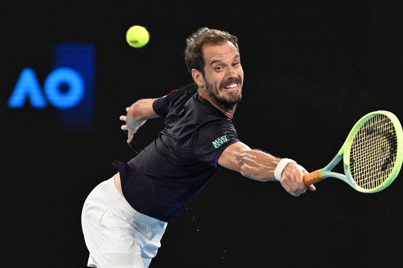 La victoria de Carlos Alcaraz ante Richard Gasquet en el Abierto de Australia, en imágenes