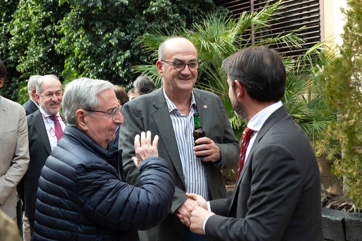 El murciano Cristóbal Belda participa en el foro-tertulia La Luz