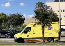 Una ambulancia en Murcia, en una foto de archivo.