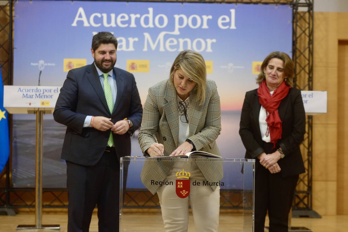 La firma de la Comisión Interadministrativa del Mar Menor, en imágenes