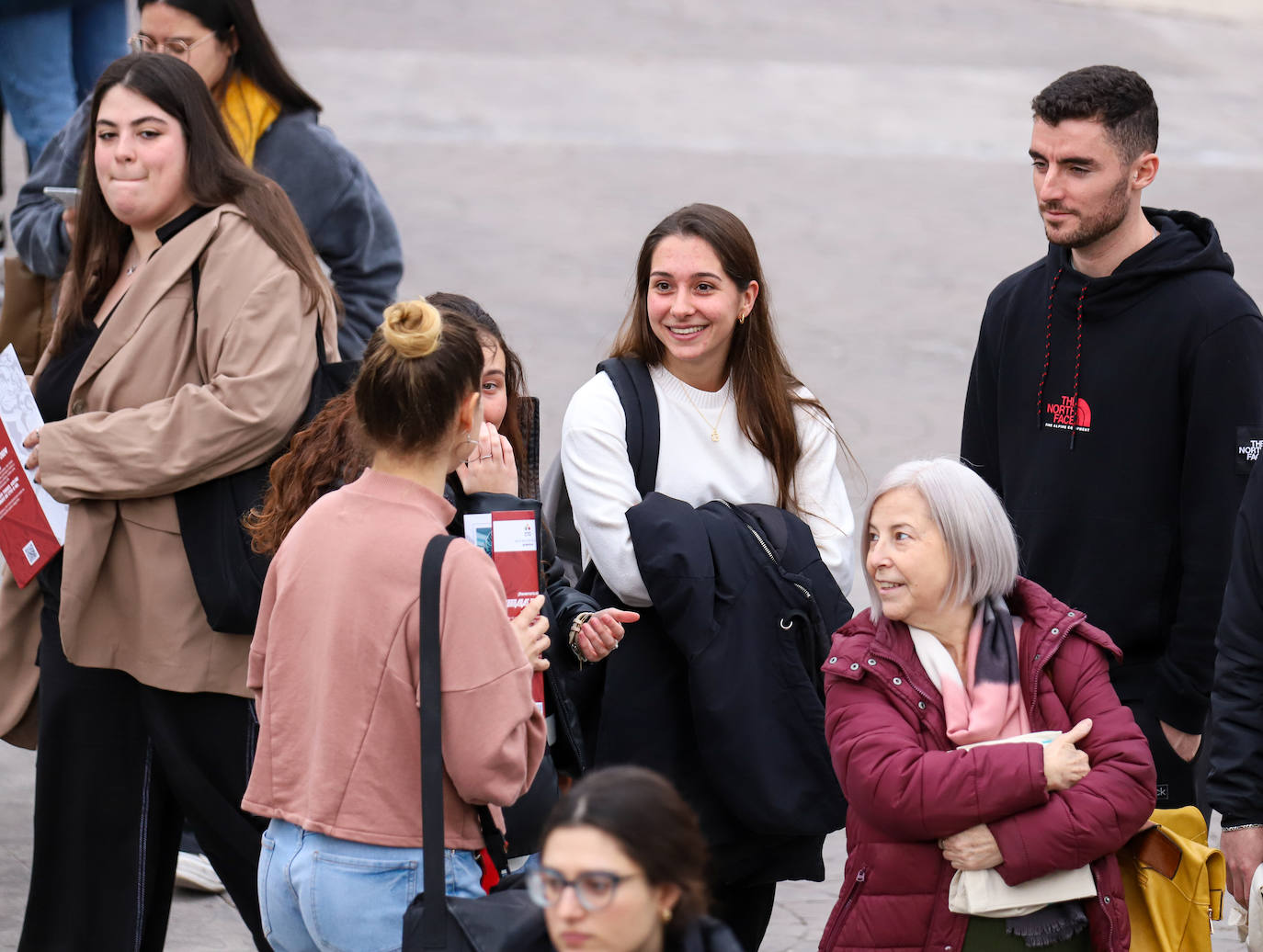 Prueba de acceso a una plaza de formación sanitaria especializada en Murcia, en imágenes