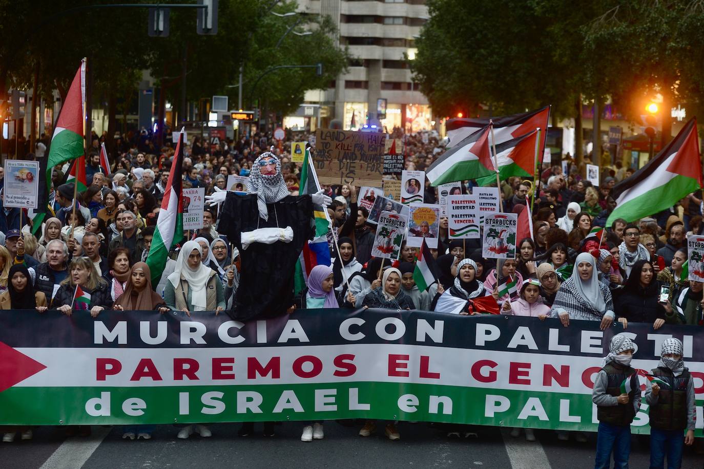 En imágenes: manifestación por Palestina en Murcia