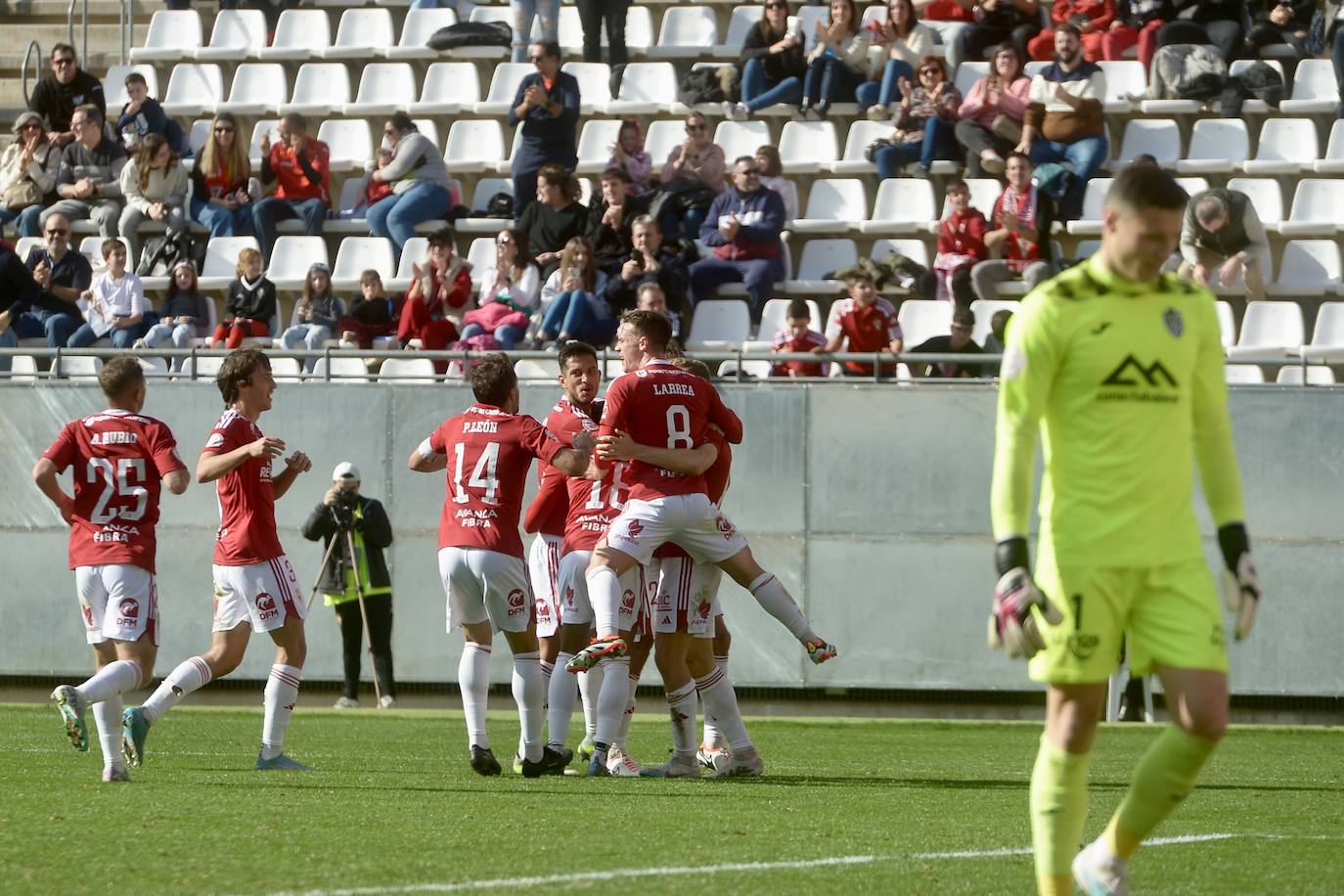 El Real Murcia gana en casa al Atlético Baleares