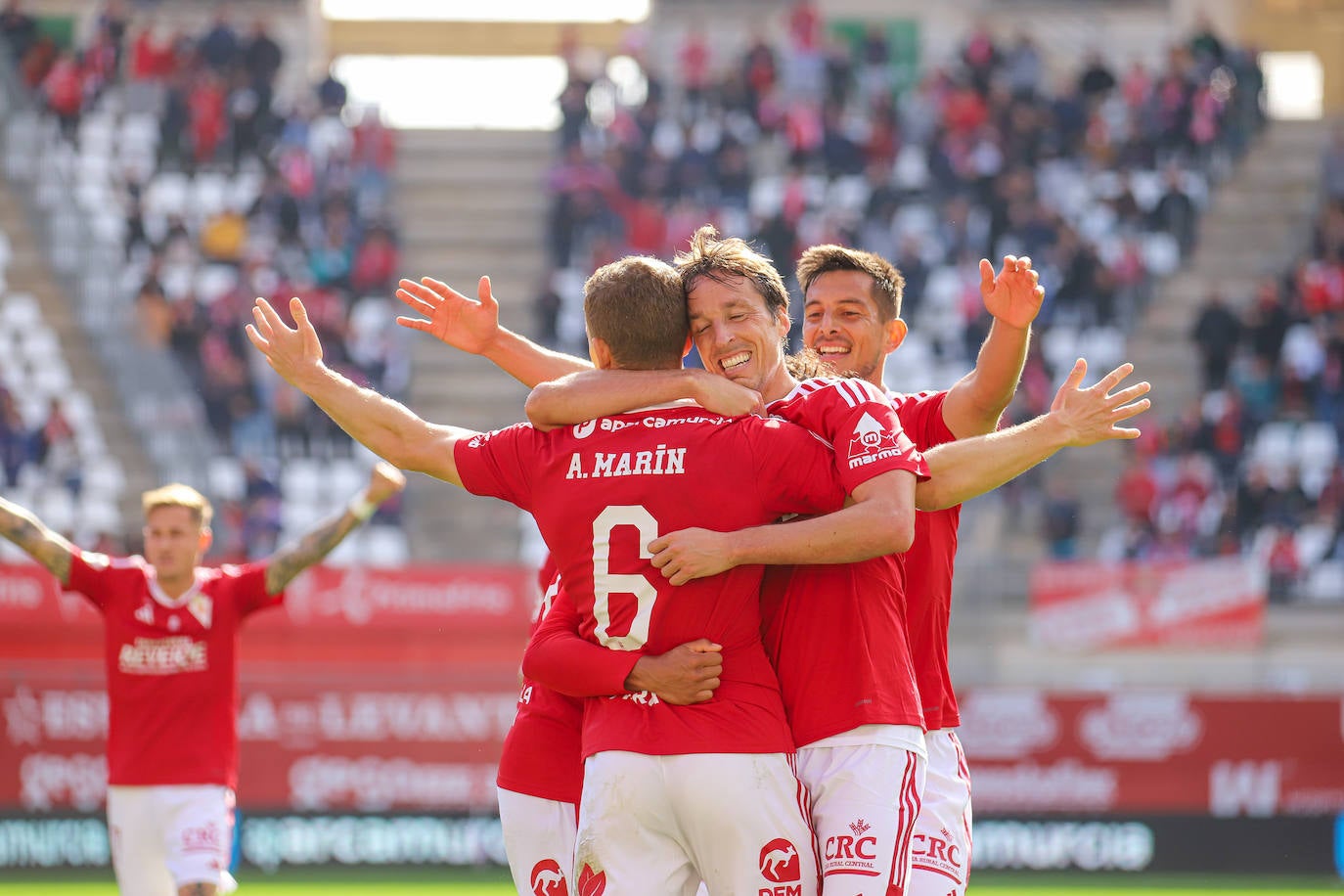 El Real Murcia gana en casa al Atlético Baleares