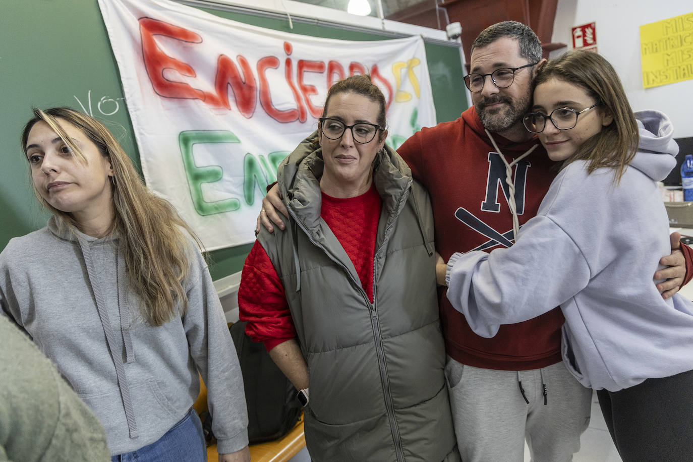 Las imágenes del encierro de los alumnos de Enfermería de Cartagena