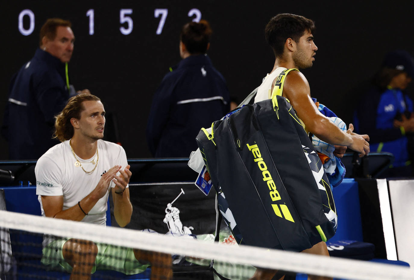 La derrota de Alcaraz ante Zverev en el Open de Australia, en imágenes