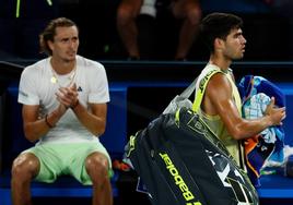 La derrota de Alcaraz ante Zverev en el Open de Australia, en imágenes