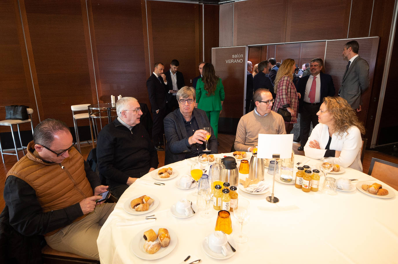 Las imágenes del Foro Agro organizado por Santander y LA VERDAD