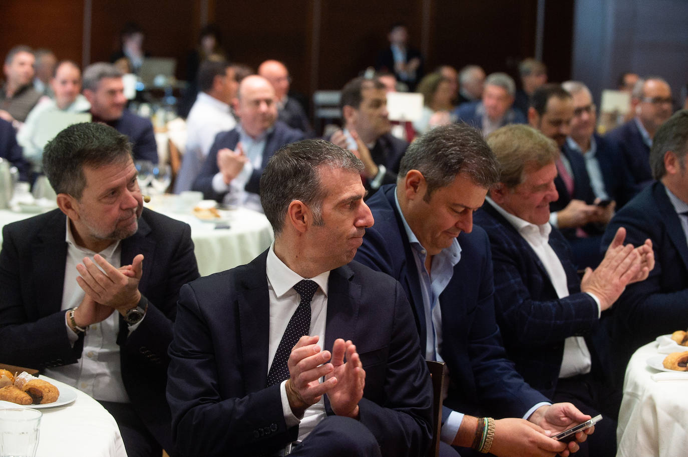 Las imágenes del Foro Agro organizado por Santander y LA VERDAD