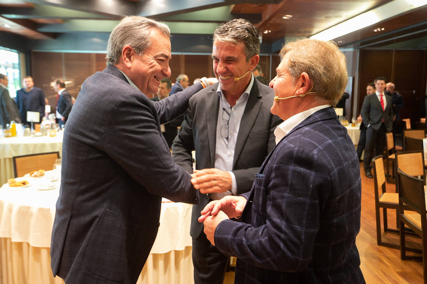 Las imágenes del Foro Agro organizado por Santander y LA VERDAD