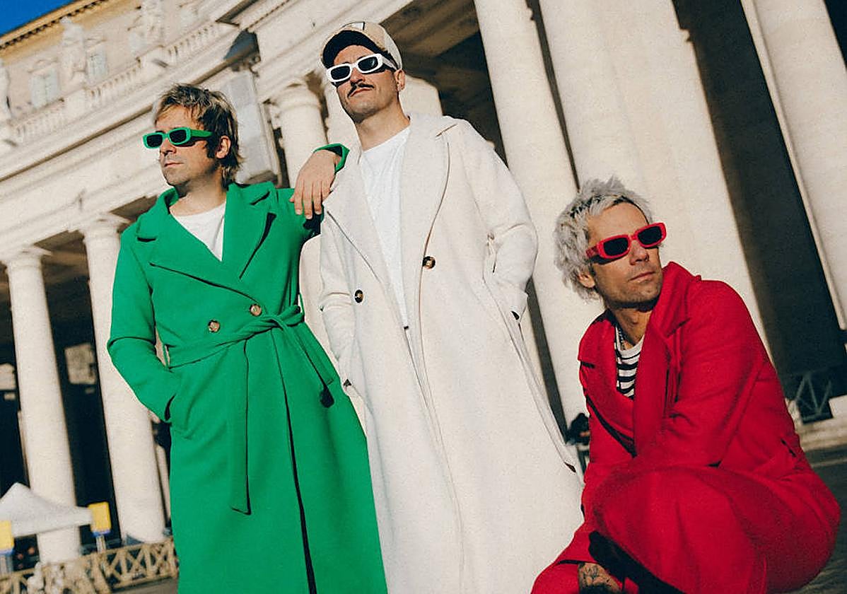 El grupo Varry Brava en su single 'Romamor'.